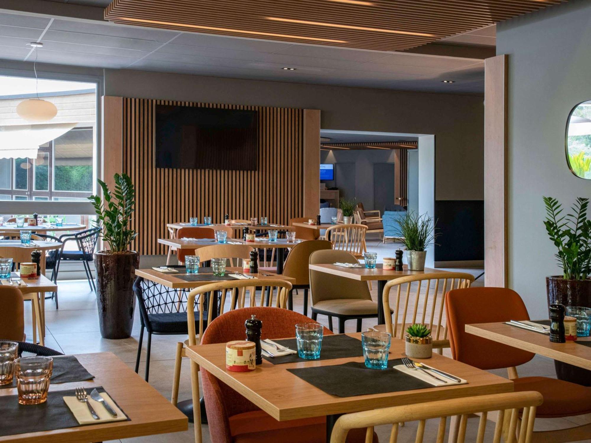 ואלבון Novotel Antibes Sophia Antipolis מראה חיצוני תמונה